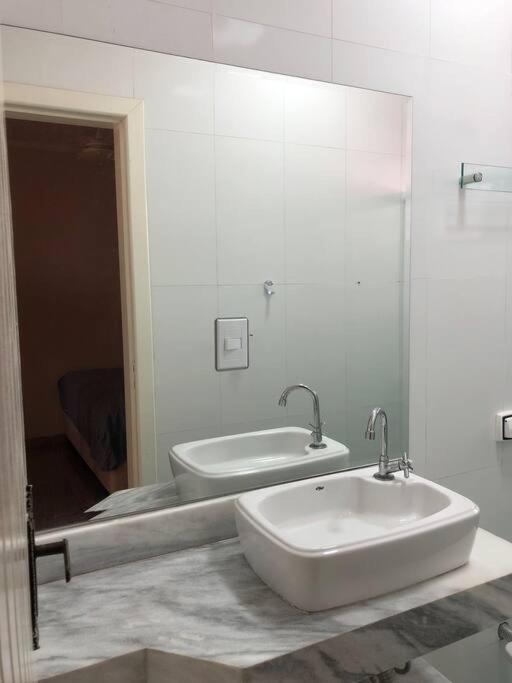 Casa Aconchegante E Arejada, A 50 Metros Da Casa de férias